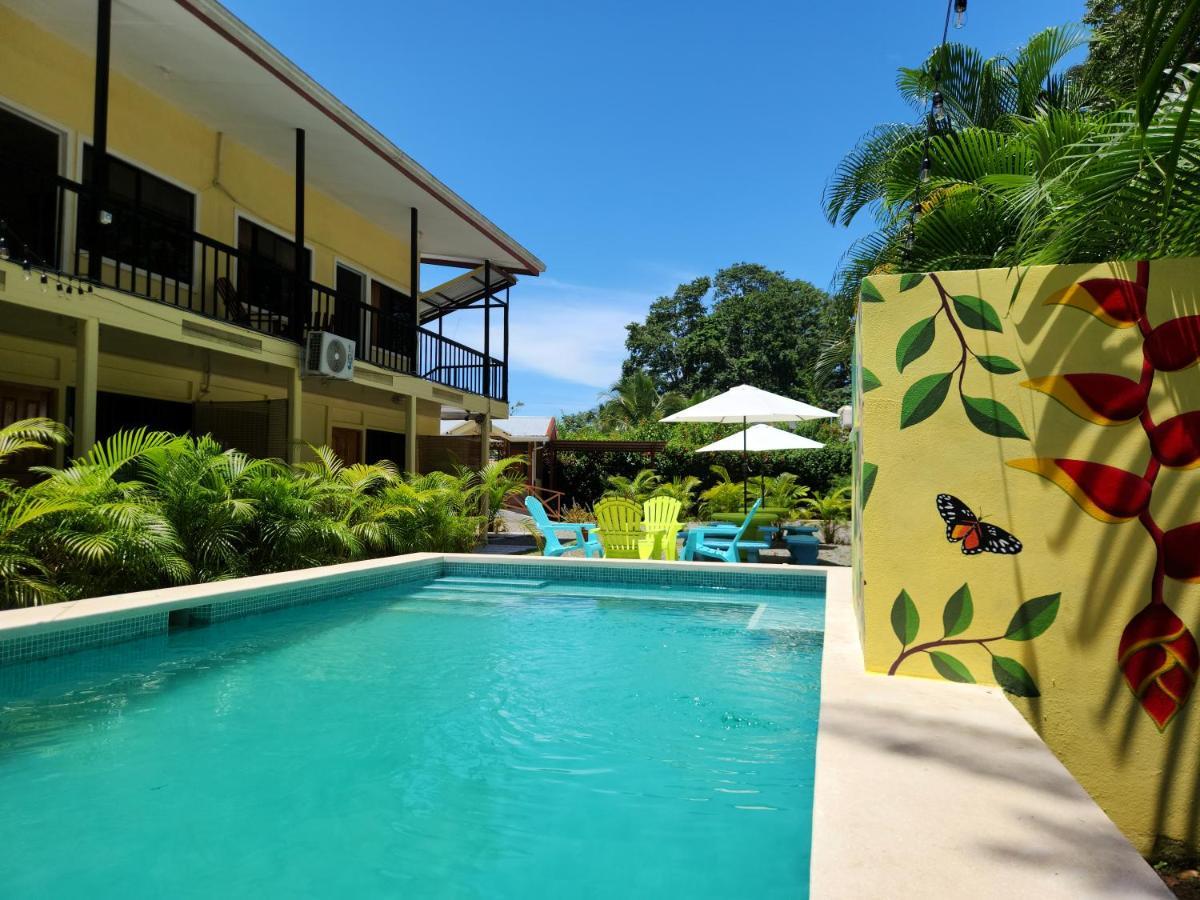 Family Hotel Puerto Viejo de Talamanca المظهر الخارجي الصورة