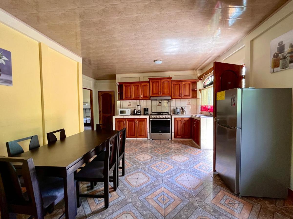 Family Hotel Puerto Viejo de Talamanca المظهر الخارجي الصورة