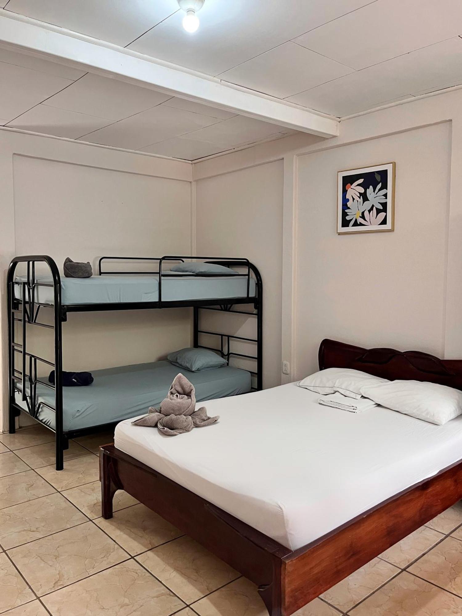 Family Hotel Puerto Viejo de Talamanca المظهر الخارجي الصورة