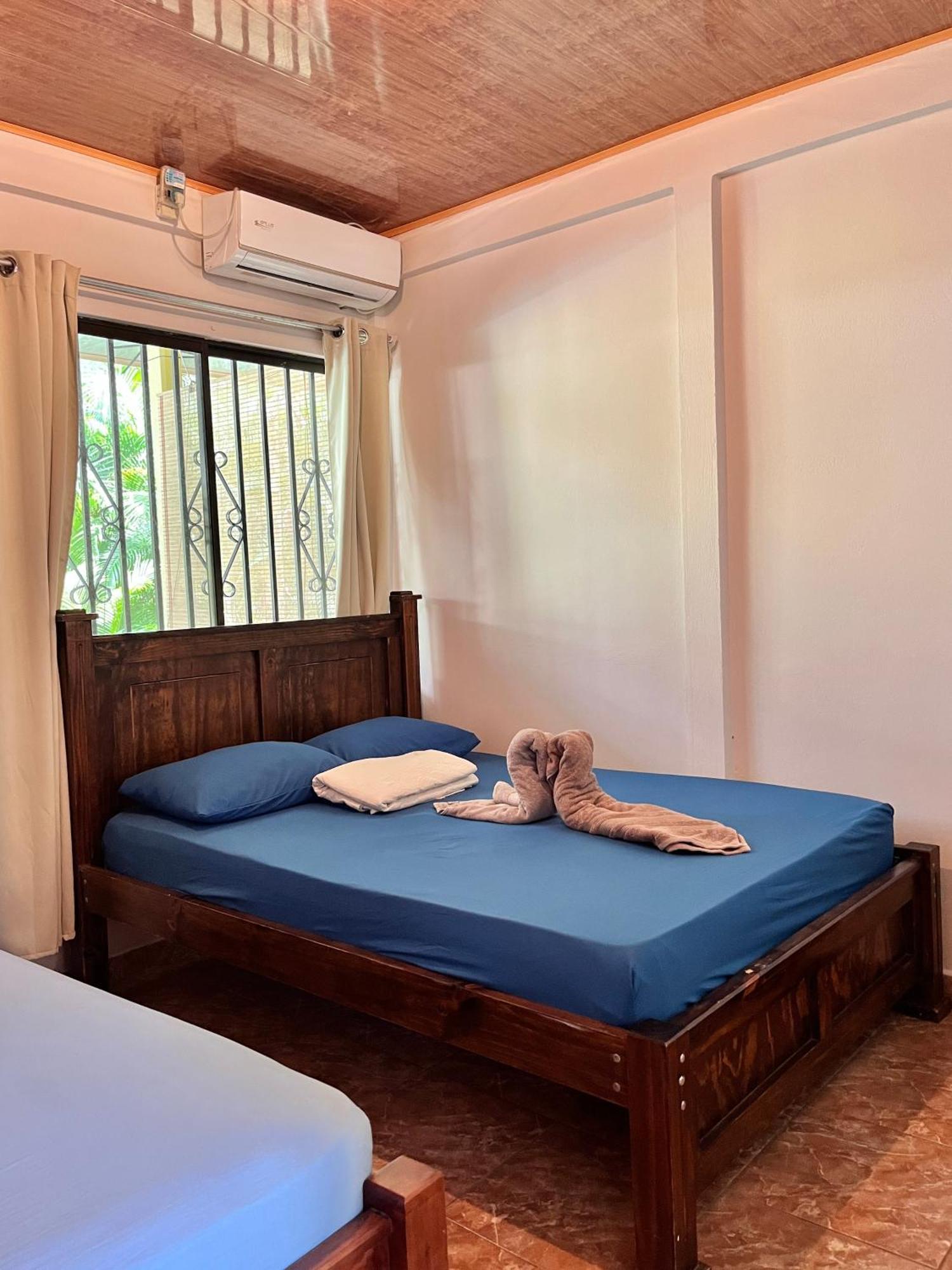 Family Hotel Puerto Viejo de Talamanca المظهر الخارجي الصورة
