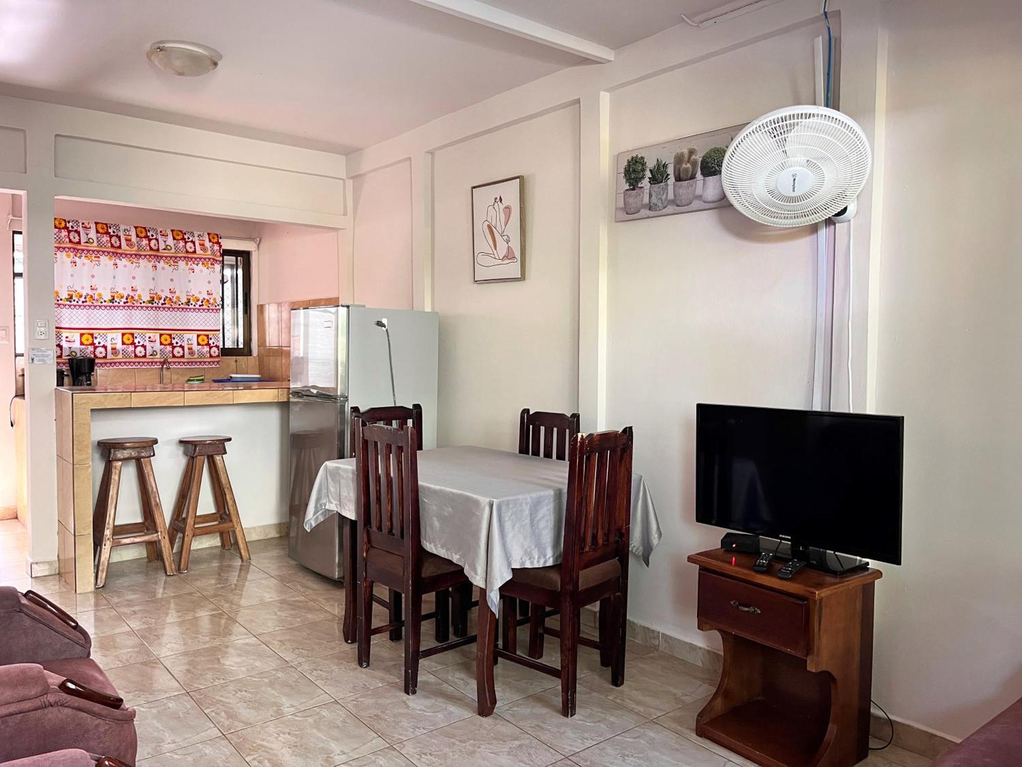 Family Hotel Puerto Viejo de Talamanca المظهر الخارجي الصورة