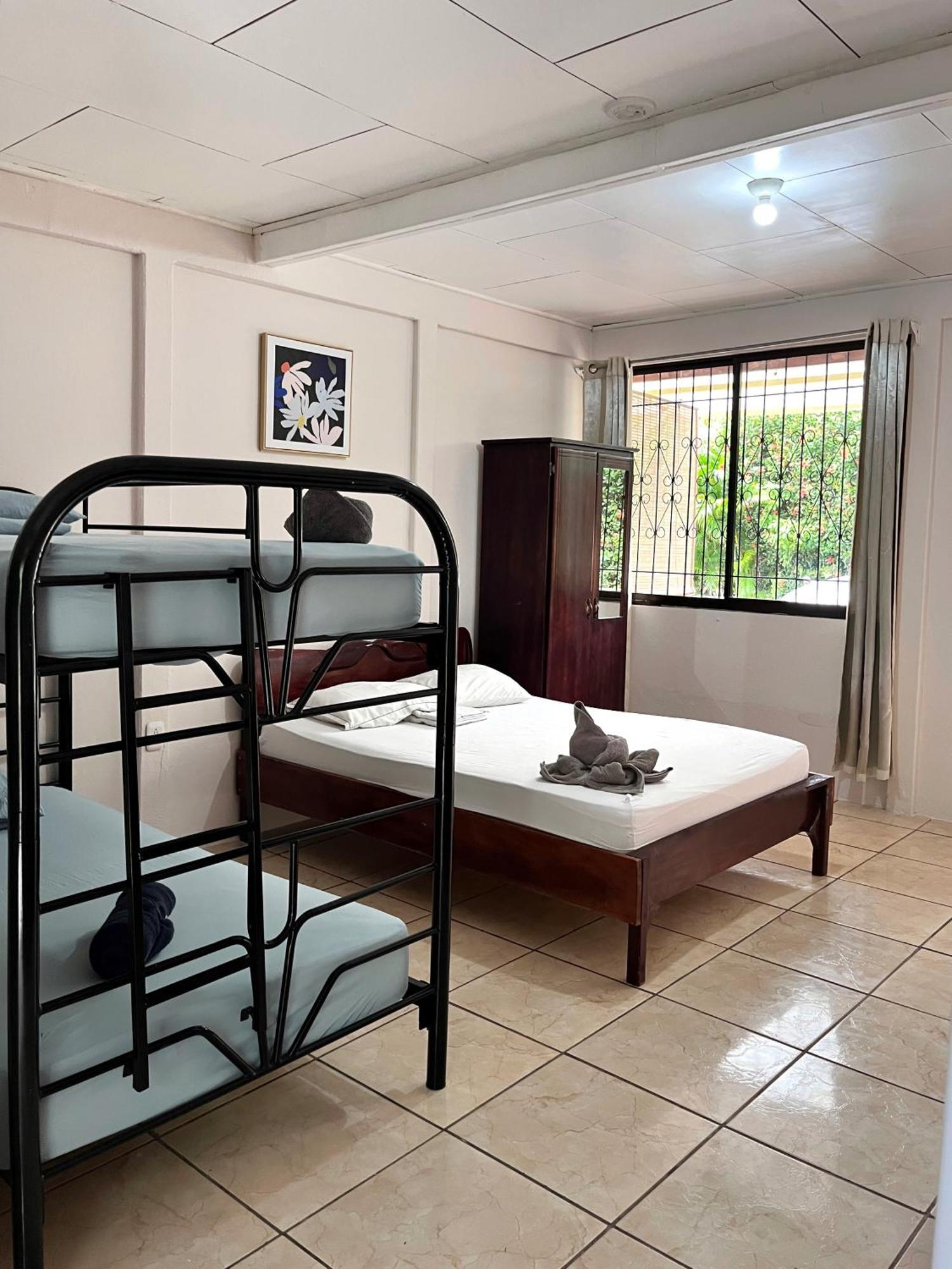 Family Hotel Puerto Viejo de Talamanca المظهر الخارجي الصورة