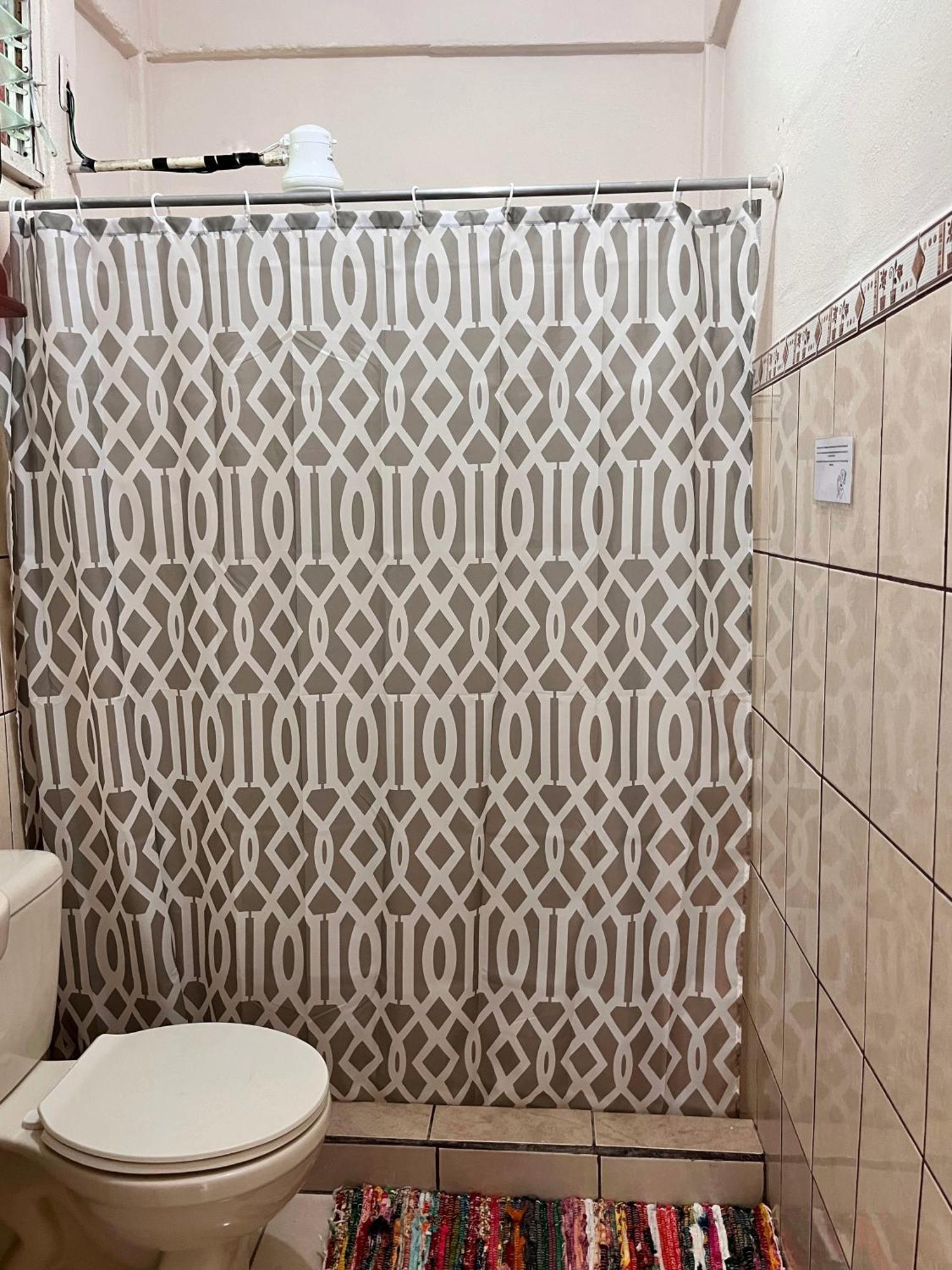 Family Hotel Puerto Viejo de Talamanca المظهر الخارجي الصورة